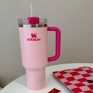 Brand new Pink flamingo Stanley cup